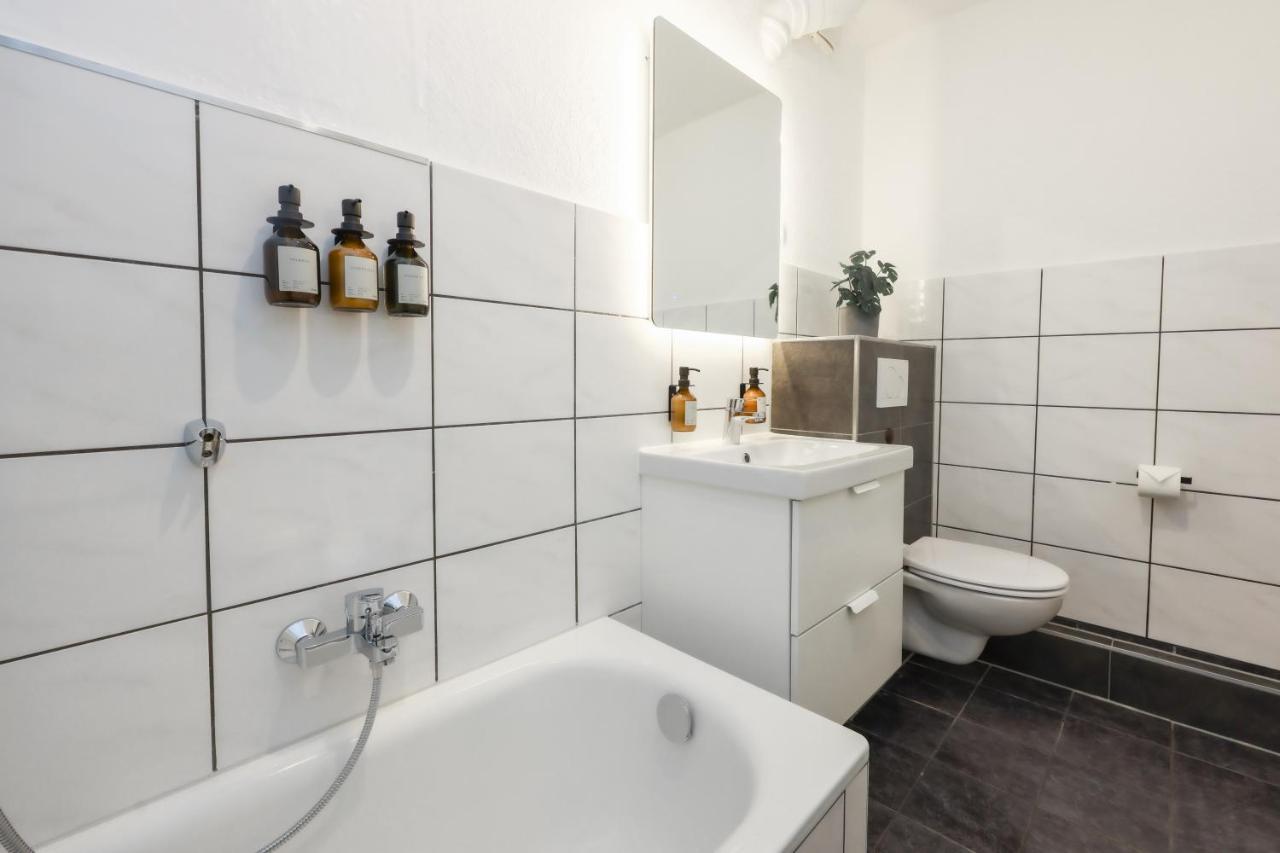 80Qm Luxurioese Designerwohnung Im Herzen Bochums Esterno foto